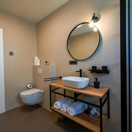 Villa Matohanci Dazzling With Pool - Four Bedroom With Pool