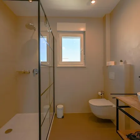 Matohanci Dazzling With Pool - Four Bedroom With Pool Kanfanar