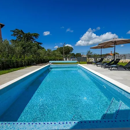 Villa Matohanci Dazzling With Pool - Four Bedroom With Pool *