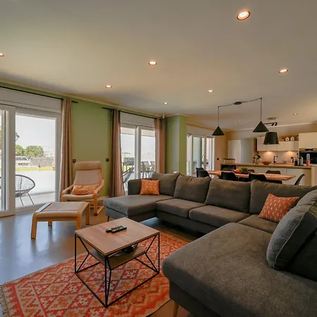 Villa Matohanci Dazzling With Pool - Four Bedroom With Pool Kanfanar