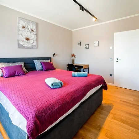 Villa Matohanci Dazzling With Pool - Four Bedroom With Pool Kanfanar