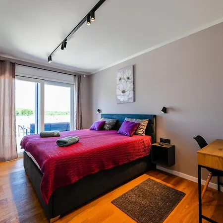 Matohanci Dazzling With Pool - Four Bedroom With Pool Kanfanar