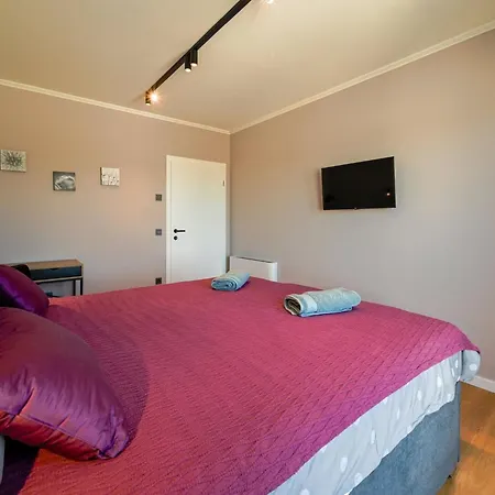 Matohanci Dazzling With Pool - Four Bedroom With Pool Villa Kanfanar