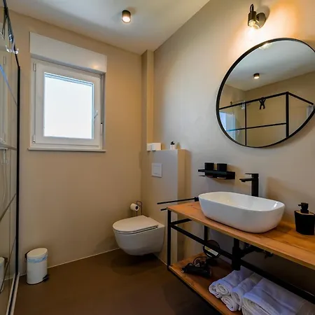 Matohanci Dazzling With Pool - Four Bedroom With Pool Villa Kanfanar