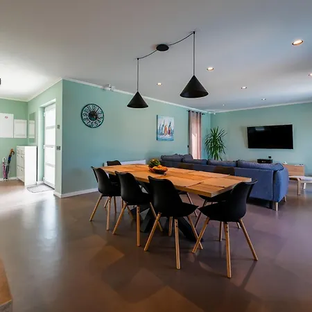 Matohanci Dazzling With Pool - Four Bedroom With Pool