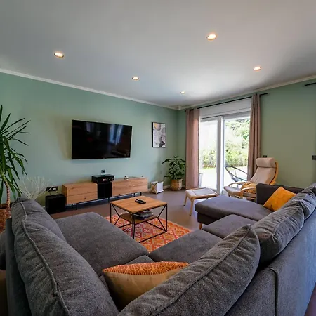 Villa Matohanci Dazzling With Pool - Four Bedroom With Pool