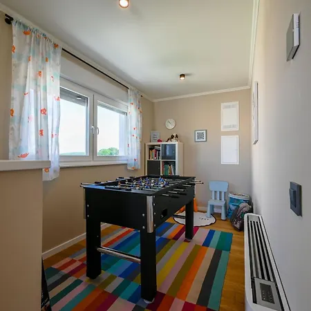 Matohanci Dazzling With Pool - Four Bedroom With Pool