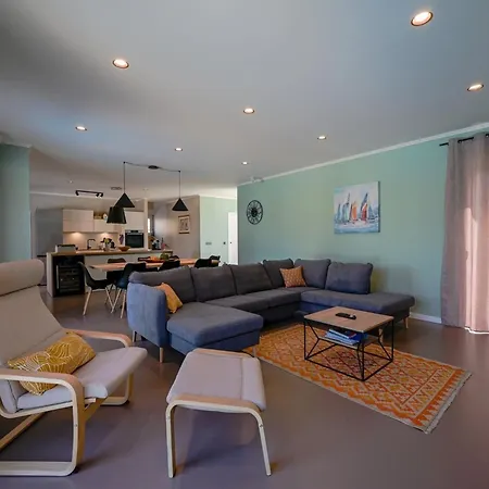 Villa Matohanci Dazzling With Pool - Four Bedroom With Pool